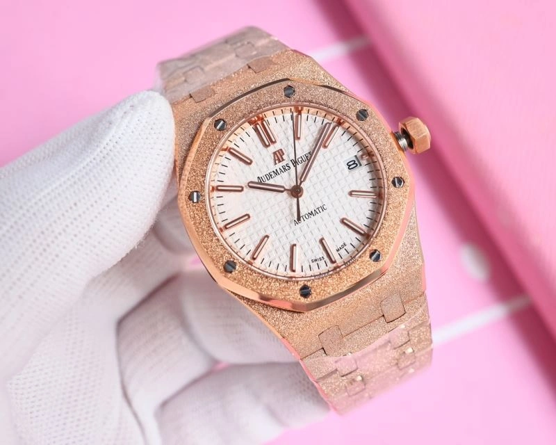 AP Watches HighPerformance 176134