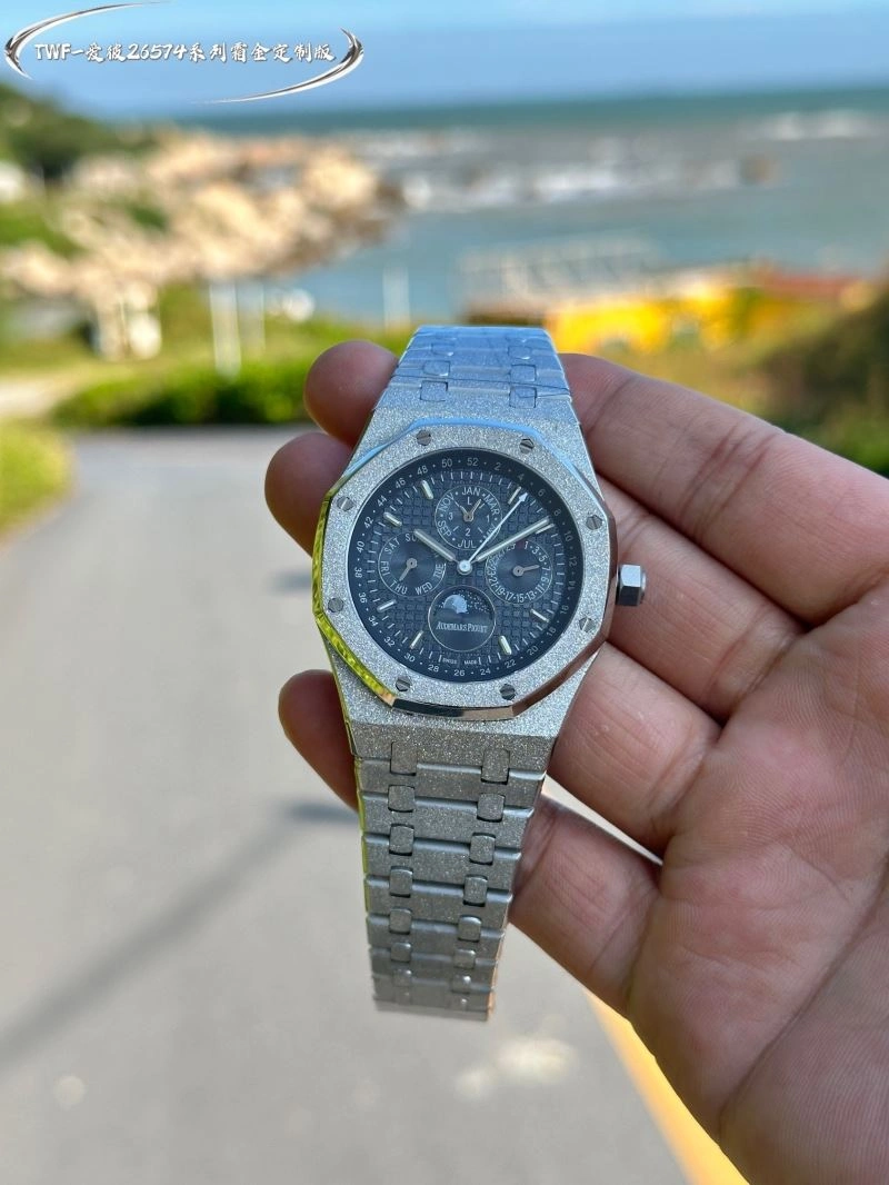 AP Watches SmoothTexture 176073