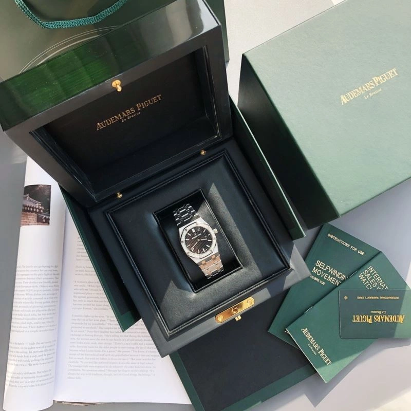 AP Watches MoistureWicking 176037
