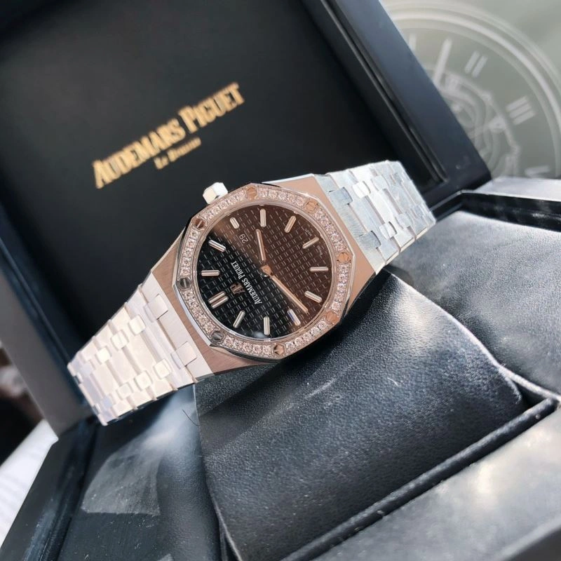 AP Watches MoistureWicking 176037