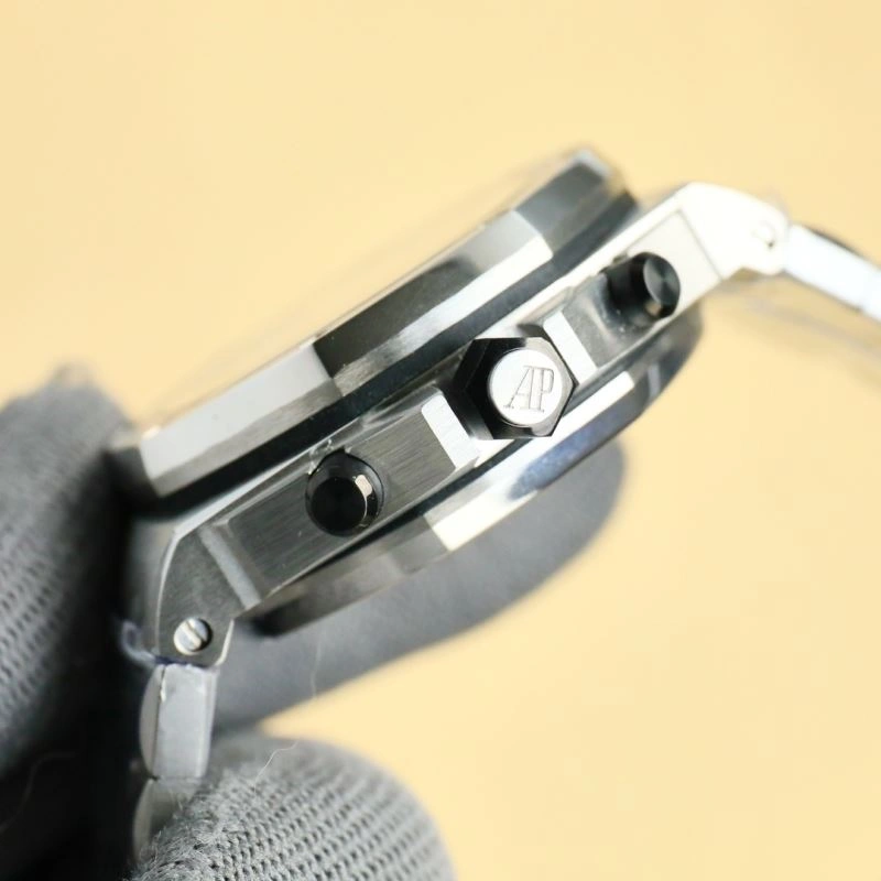 AP Watches ZipUp 176007