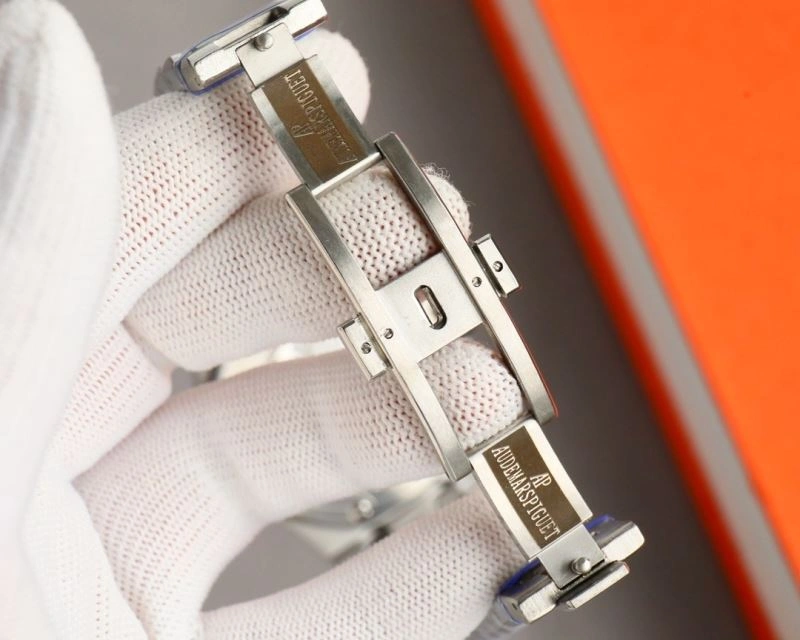 Youthful AP Watches 175930