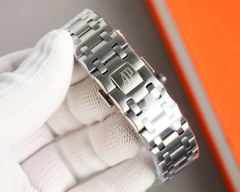 AP Watches OdorResistant 175918