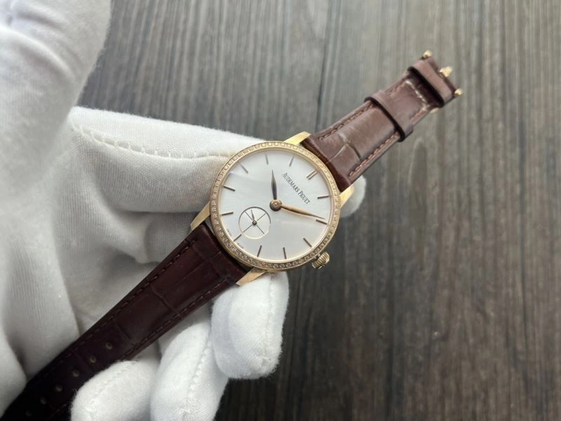 AP Watches UrbanChic 175903