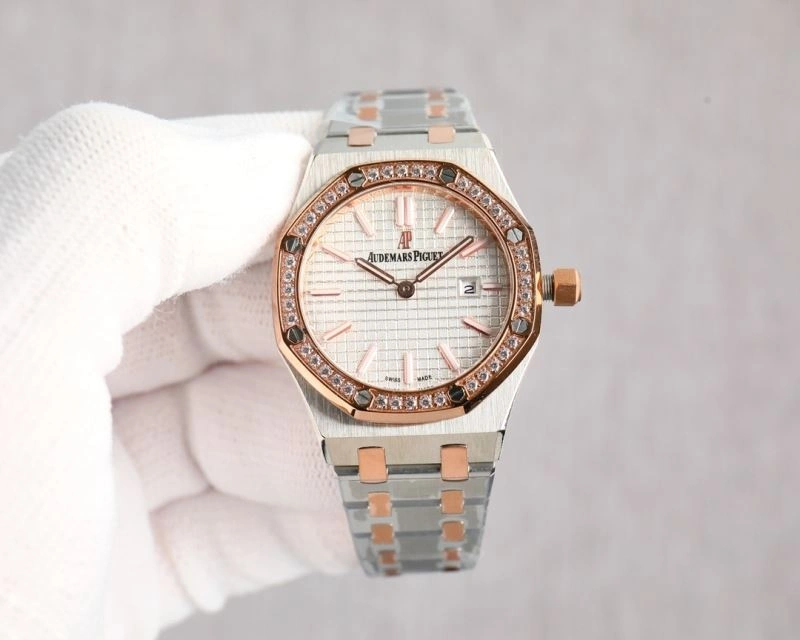 AP Watches FashionForward 175857