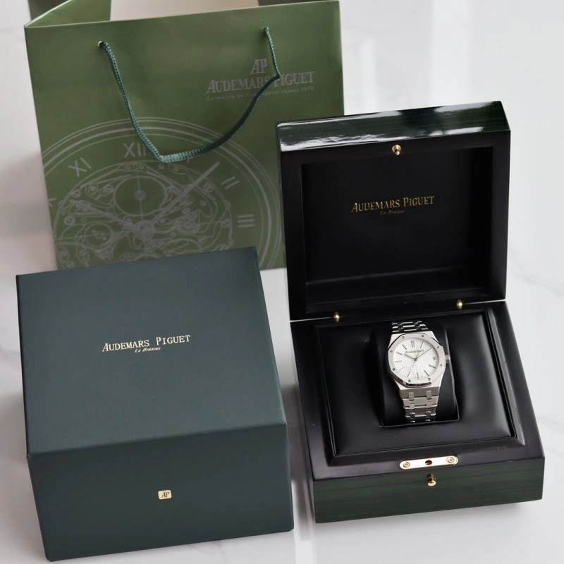 AP Watches ComfortFit 175835
