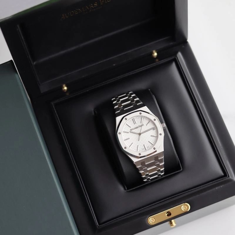 AP Watches ComfortFit 175835