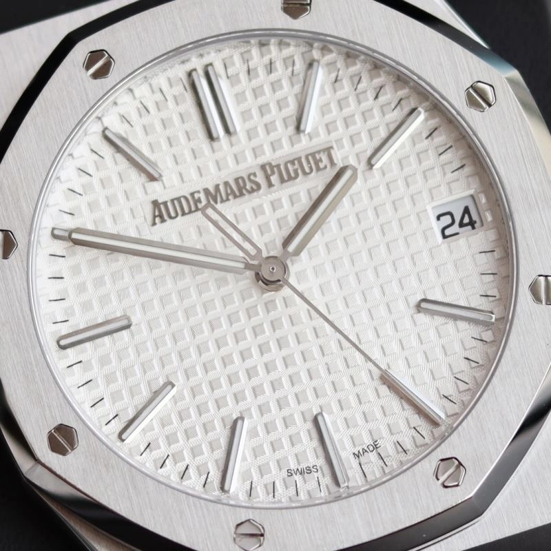 AP Watches ComfortFit 175835