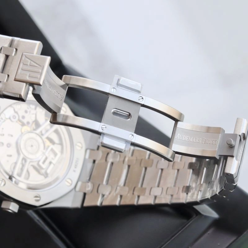 AP Watches ComfortFit 175835