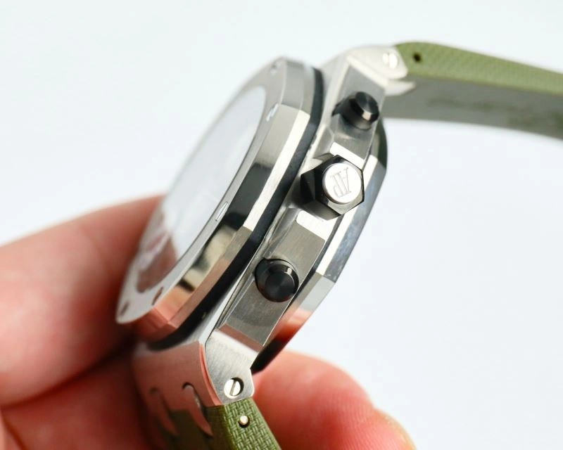 AP Watches MoistureWicking 175820