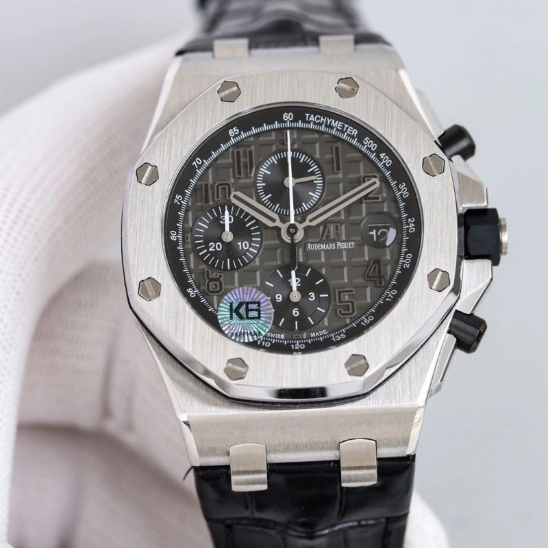 AP Watches FashionForward 176310
