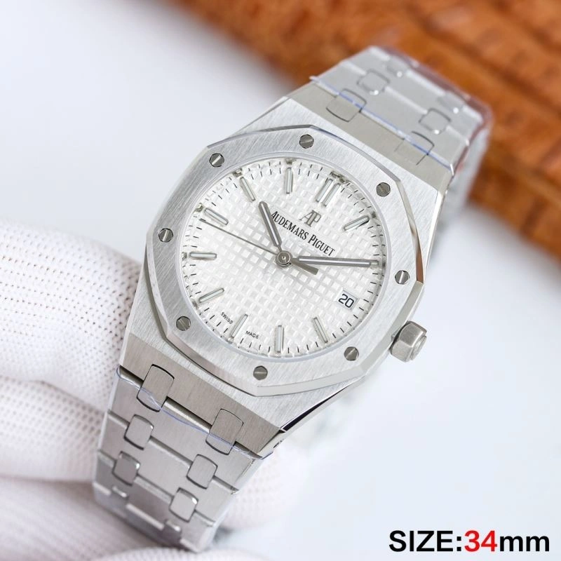 AP Watches ZipUp 176347