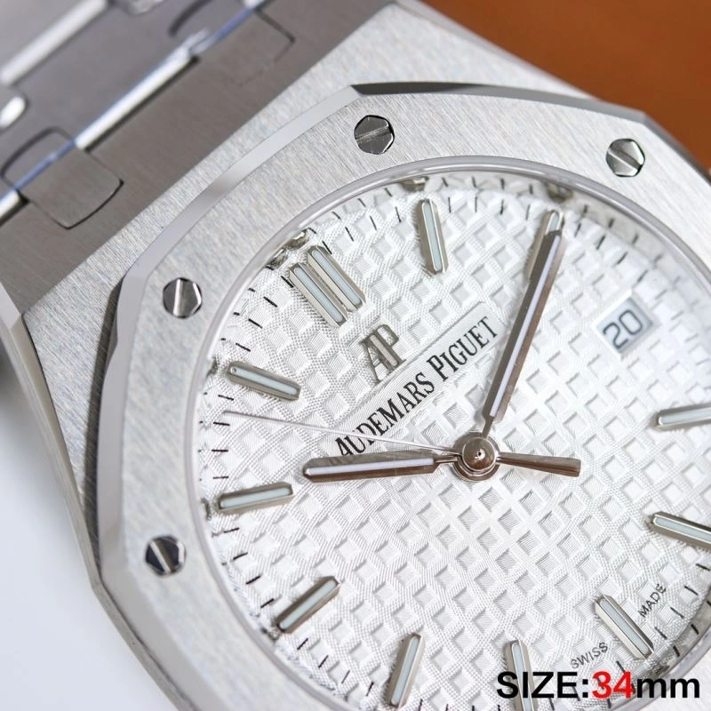 AP Watches ZipUp 176347