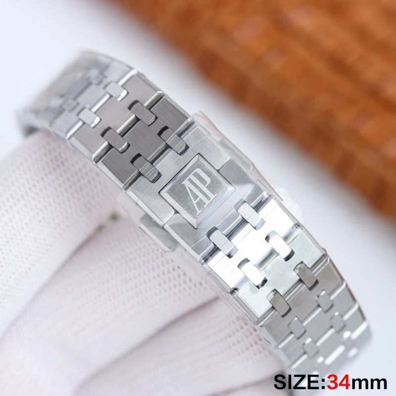 AP Watches ZipUp 176347