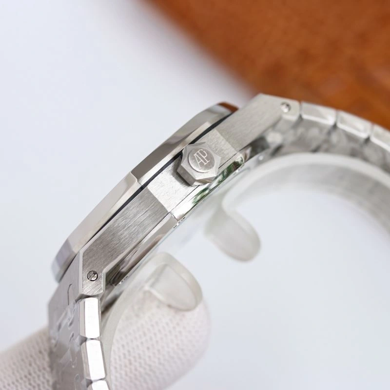 AP Watches GoodFit 176240