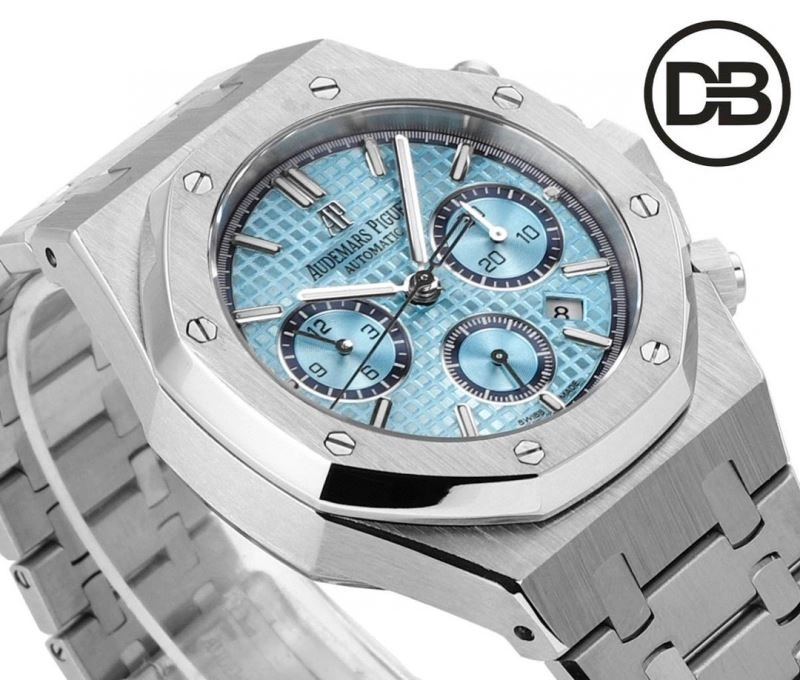 AP Watches TravelReady 176281