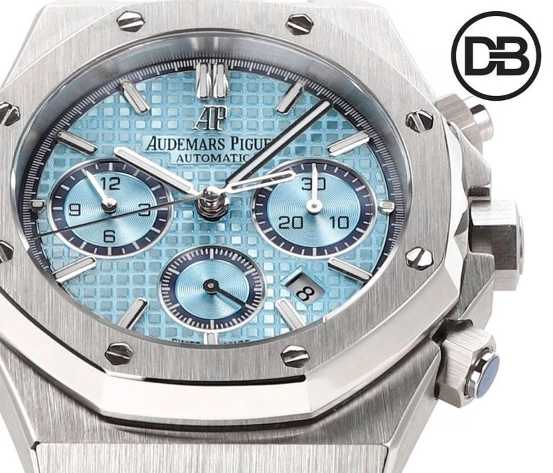 AP Watches TravelReady 176281