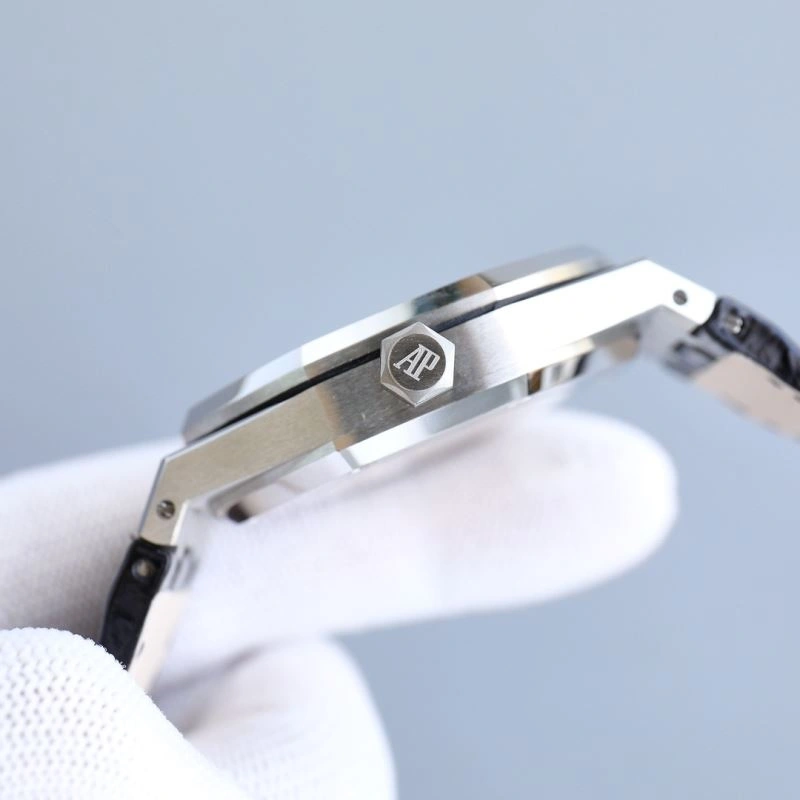 OdorResistant AP Watches 176163