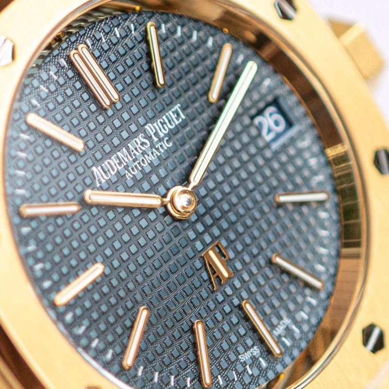 Seasonal AP Watches 176157
