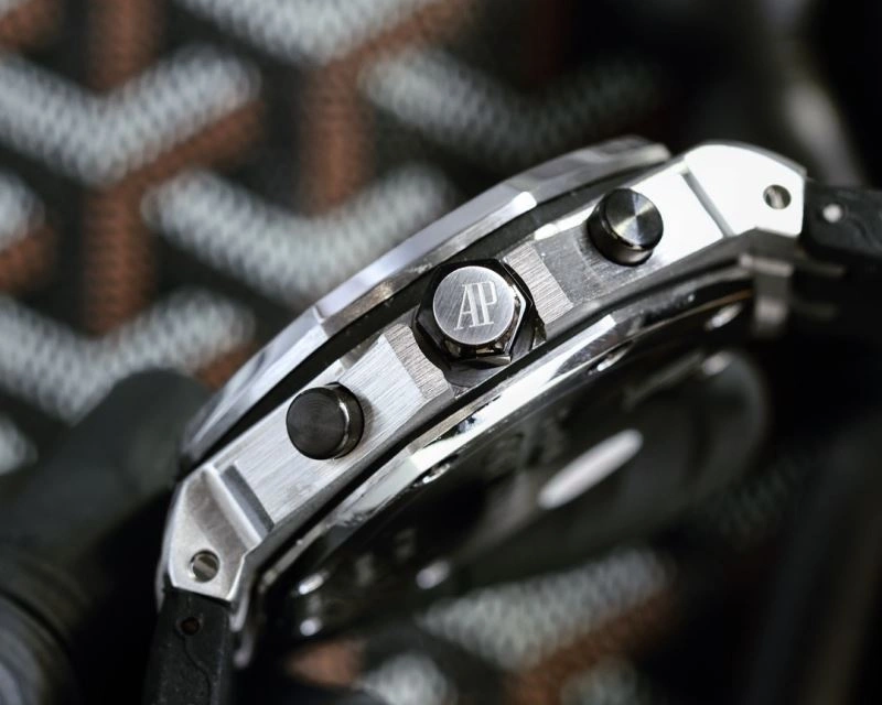 AP Watches StreetReady 176178