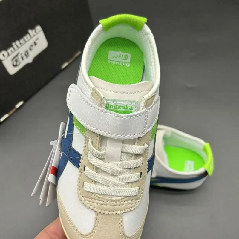 Sporty ASICS SHOES 29411