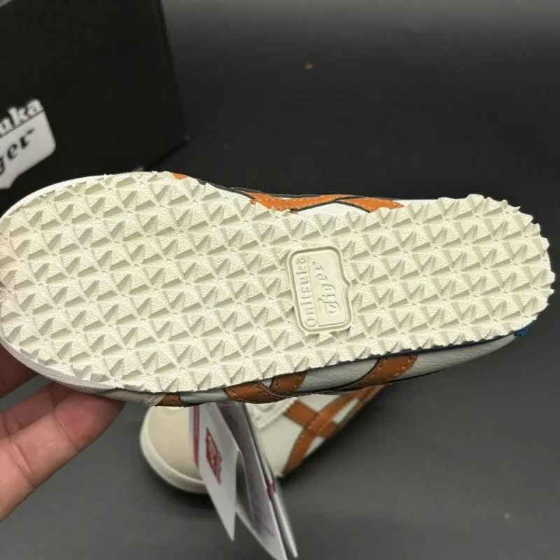 Trendy ASICS SHOES 29394