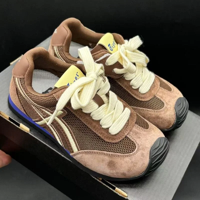 Compact ASICS SHOES 29380