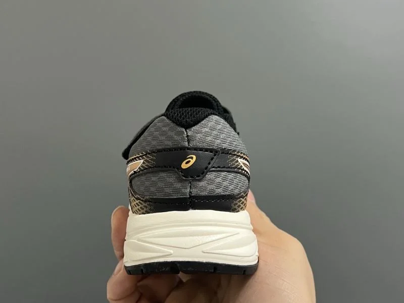 ASICS SHOES Refined 28923