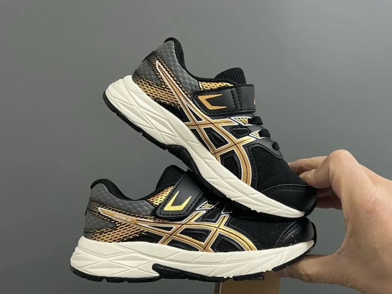 ASICS SHOES Refined 28923