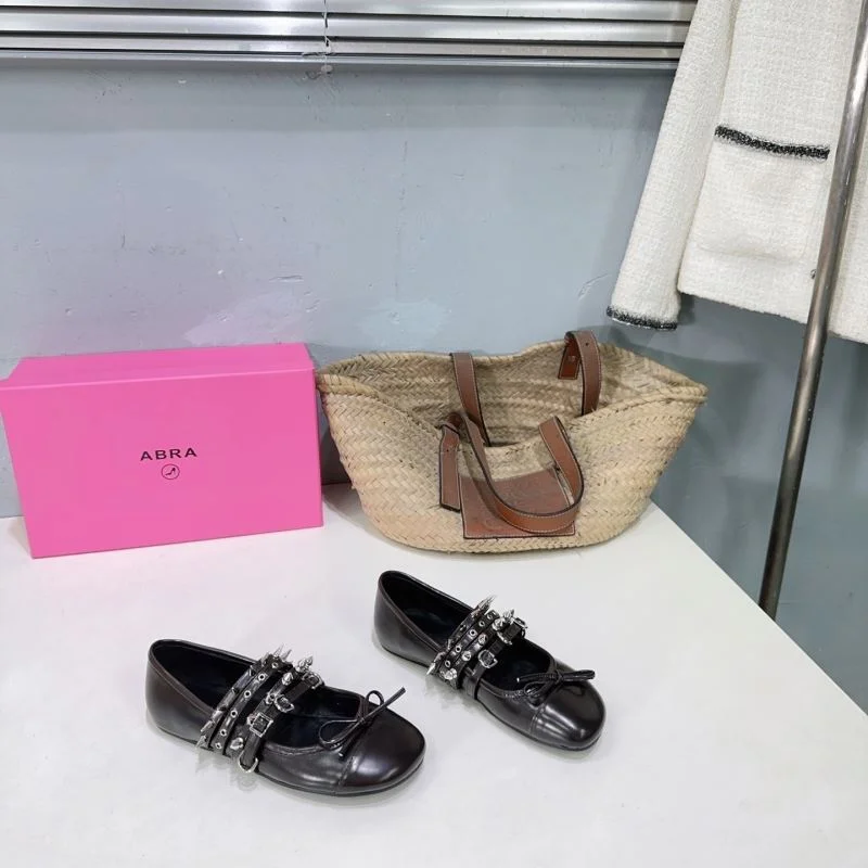 Youthful Abra Shoes 13251
