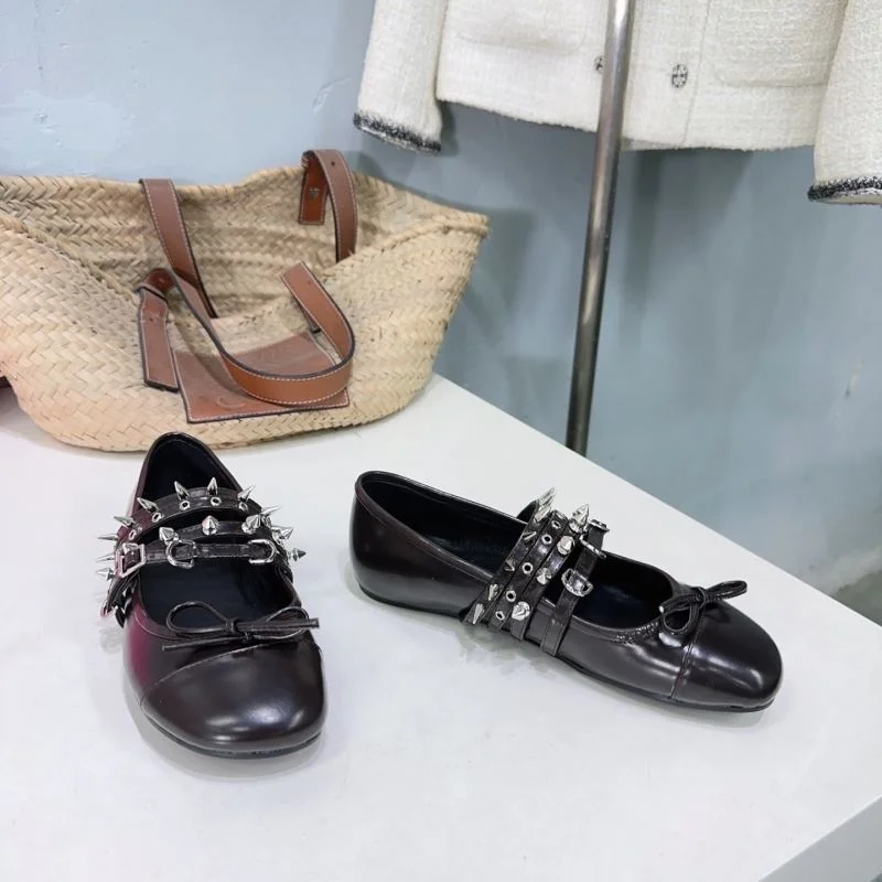 Youthful Abra Shoes 13251