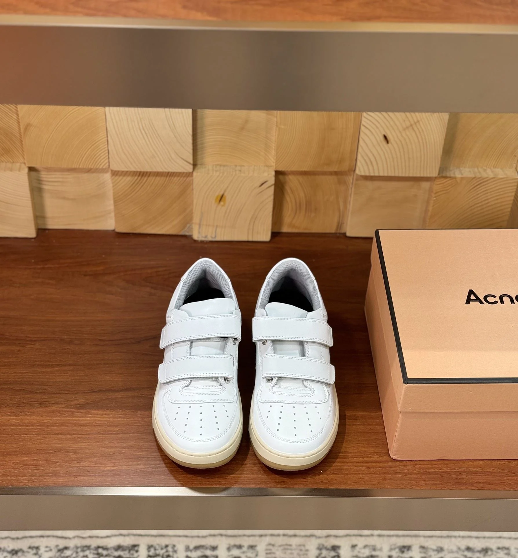 Acne Studio Shoes Vibrant 8550