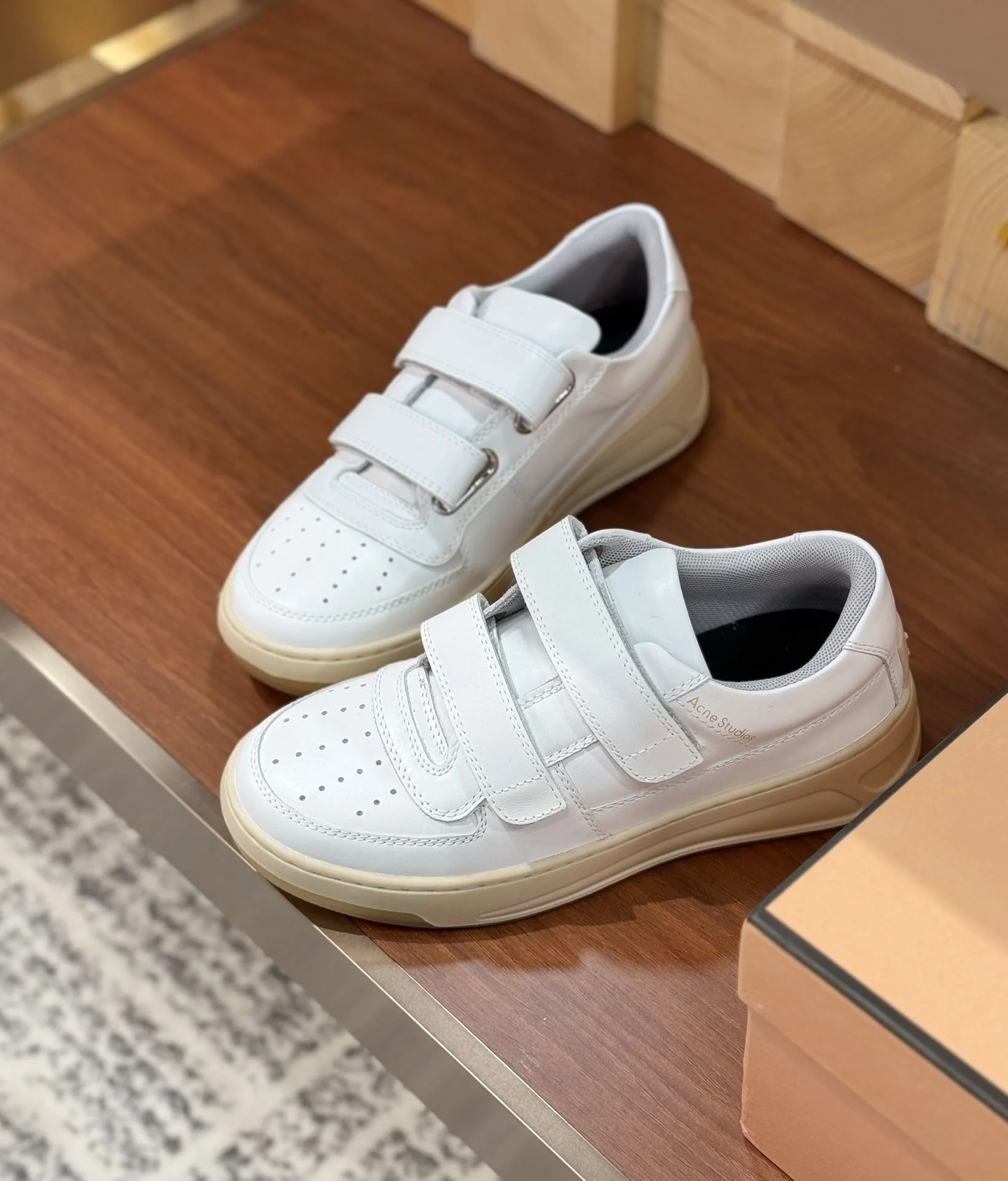 Acne Studio Shoes Vibrant 8550