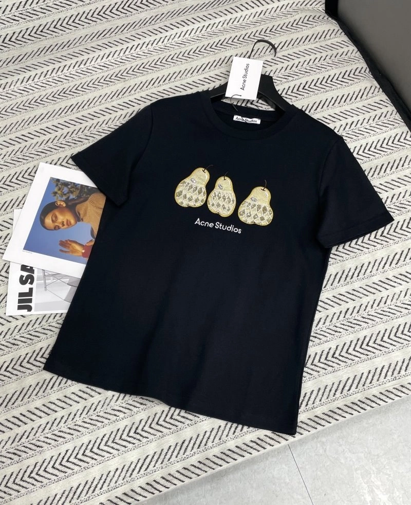Acne T-Shirts TimelessDesign 155112