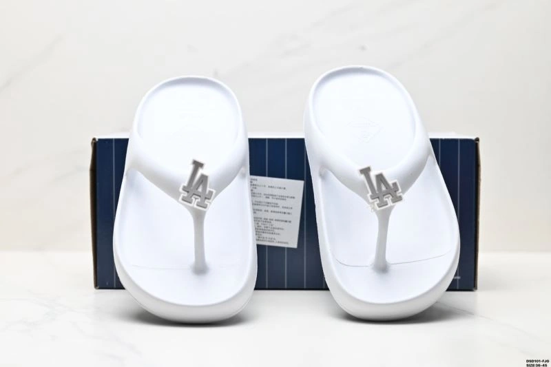 Adidas Alpha Shoes Stylish 736