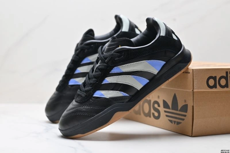 Adidas Football Shoes TimelessDesign 1506