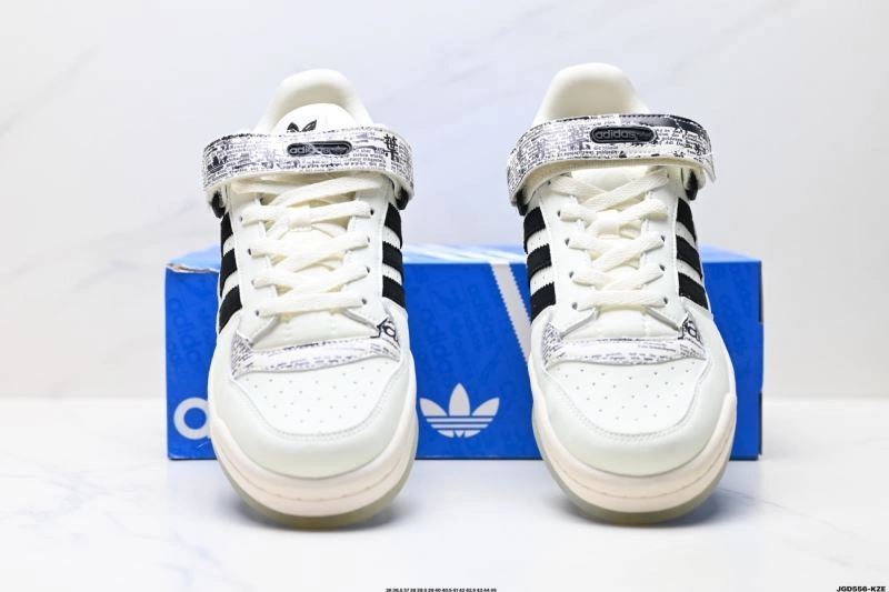 Stylish Adidas Forum Shoes 692
