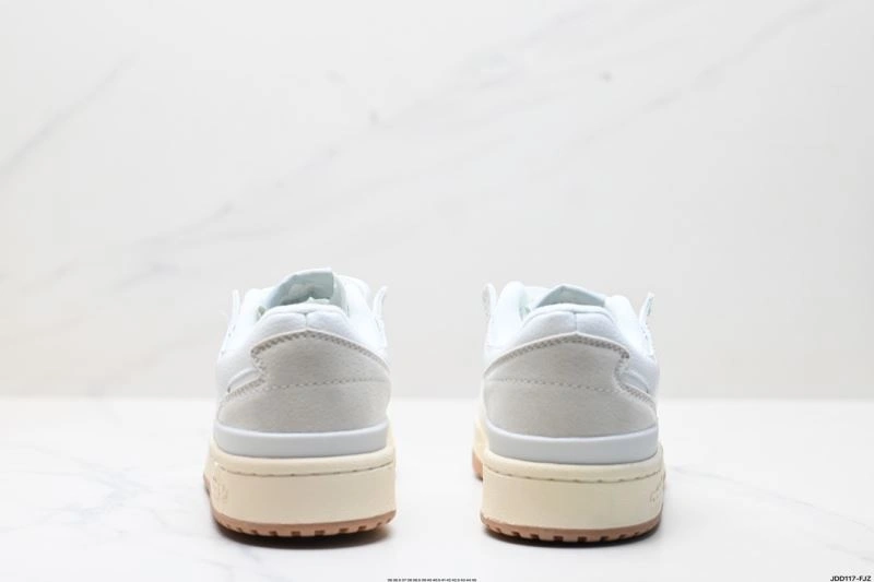Neat Adidas Forum Shoes 669