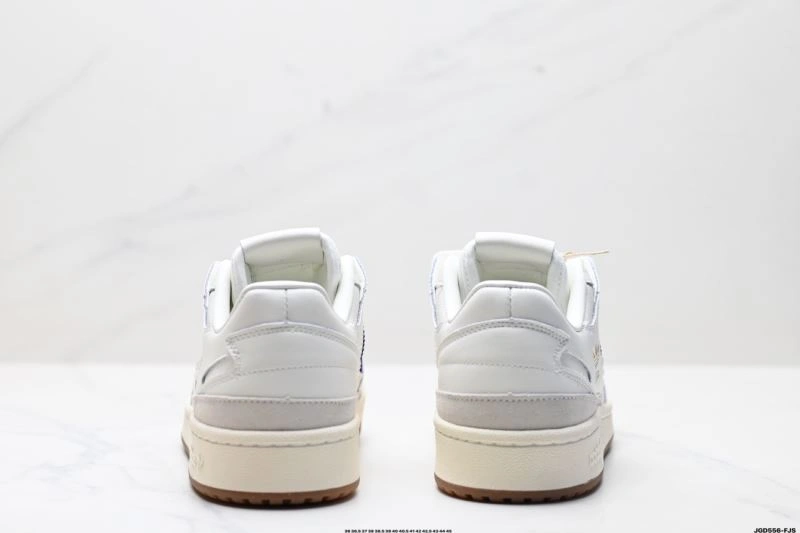 Stylish Adidas Forum Shoes 662