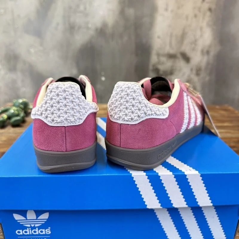 TechFriendly Adidas Gazelle Shoes 16157
