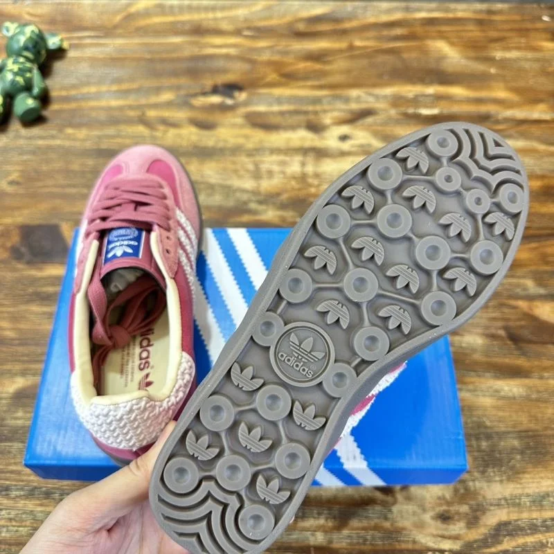 TechFriendly Adidas Gazelle Shoes 16157