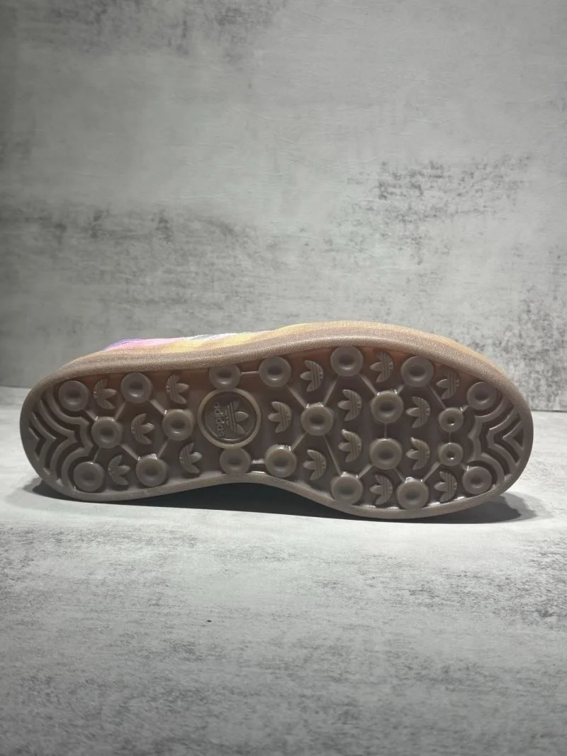 Adidas Gazelle Shoes RelaxedFit 16153