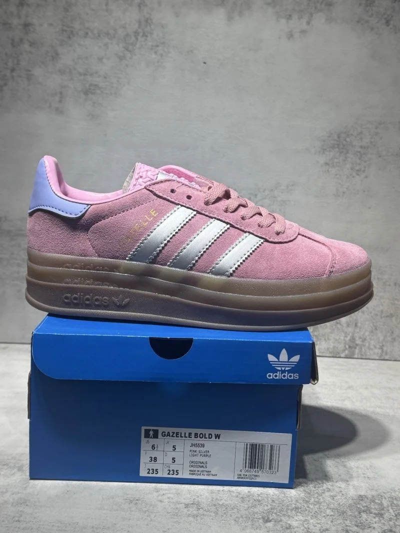 Adidas Gazelle Shoes RelaxedFit 16153