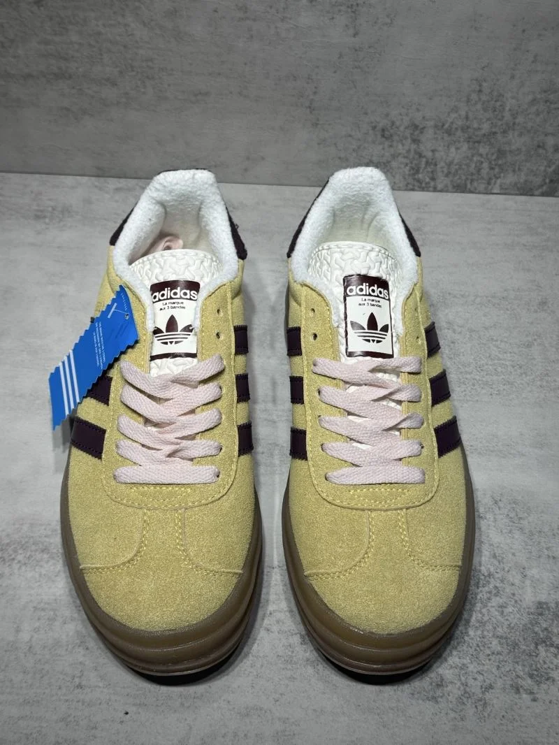 Fashionable Adidas Gazelle Shoes 16170