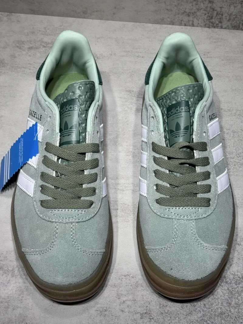 Snug Adidas Gazelle Shoes 16144