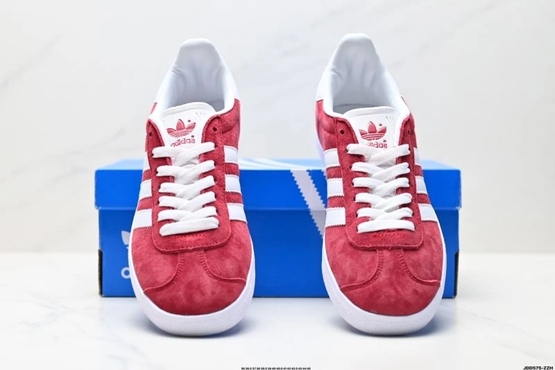 Sleek Adidas Gazelle Shoes 1449
