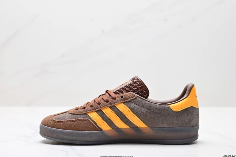 Compact Adidas Gazelle Shoes 1428