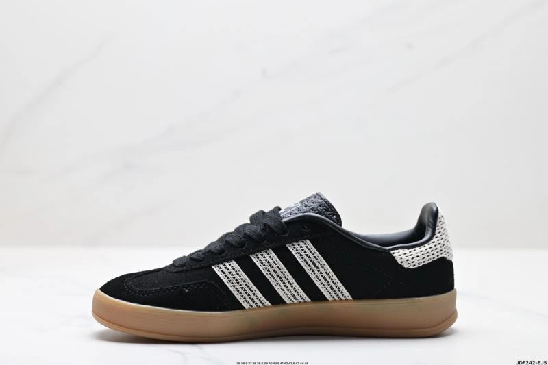 Adidas Gazelle Shoes SmoothTexture 1427