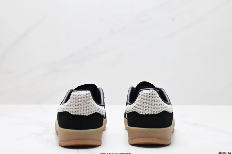 Adidas Gazelle Shoes SmoothTexture 1427