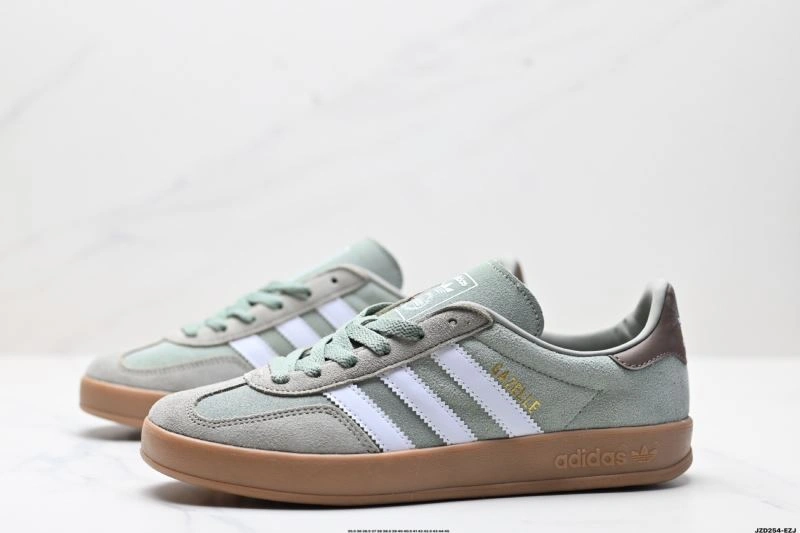 Cozy Adidas Gazelle Shoes 1440